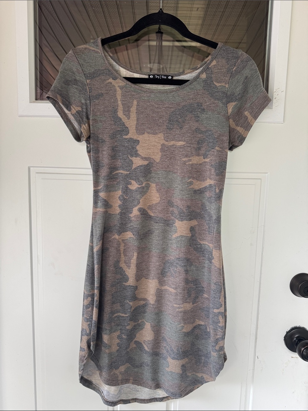 Taylor Short Sleeve Camo Knit Dress in Taupe and Gray